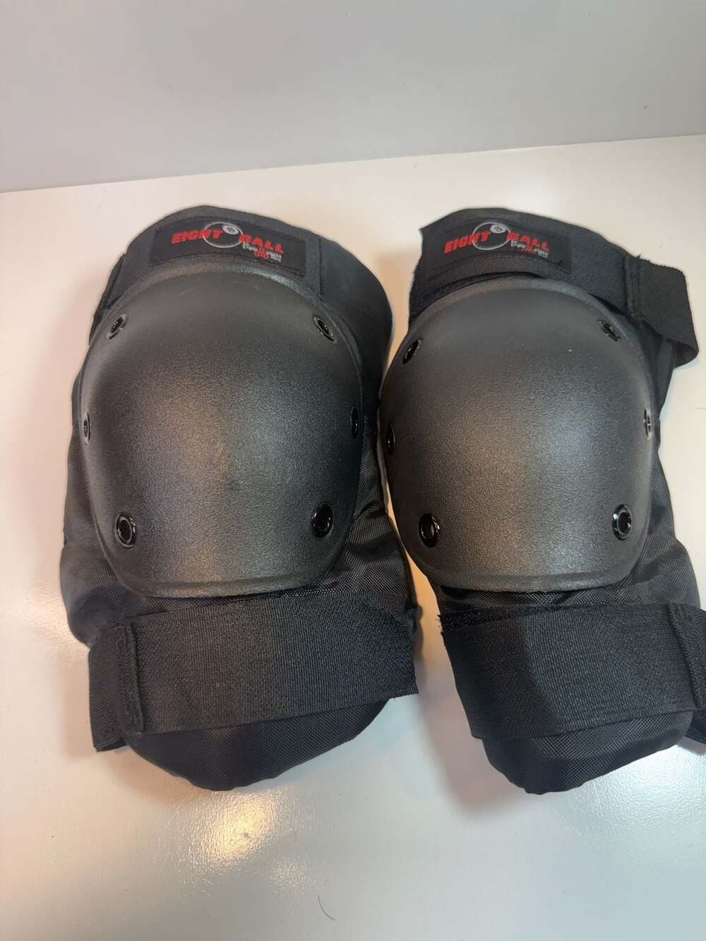 Triple 8 Street 2 Pack Protective Set for S : : Sports & Outdoors